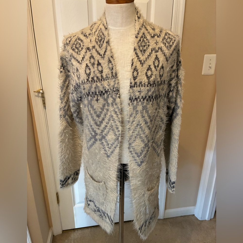 Eddie Bauer Cream and Gray Patterned Cardigan
